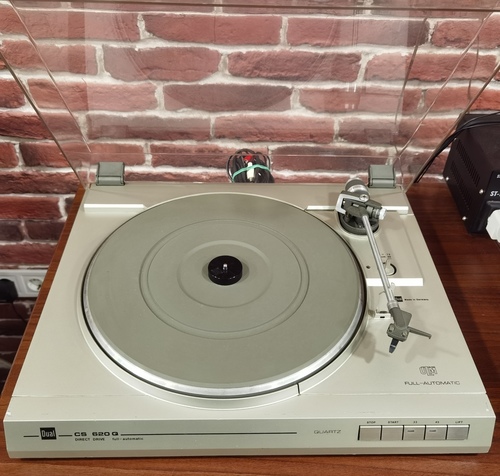 Грамофон Dual CS-620Q