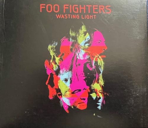 Foo Fighters – Wasting Light